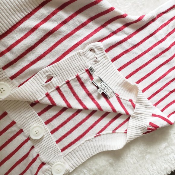 GUESS Cream & Red stripe - Comfy Stylish Crop Top - (S) - Picture 3 of 7